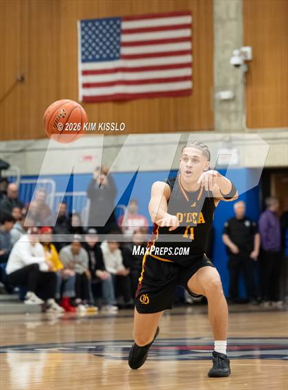 Thumbnail 3 in O'Dea @ Rainier Beach (WIAA District 2 Final) photogallery.