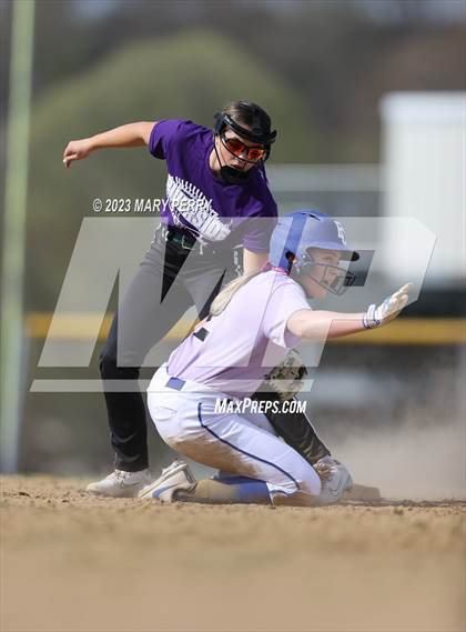 Thumbnail 2 in Ellwood City @ Riverside photogallery.
