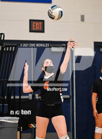 Thumbnail 1 in Selma vs Minarets (Sunnyside Invitational) photogallery.