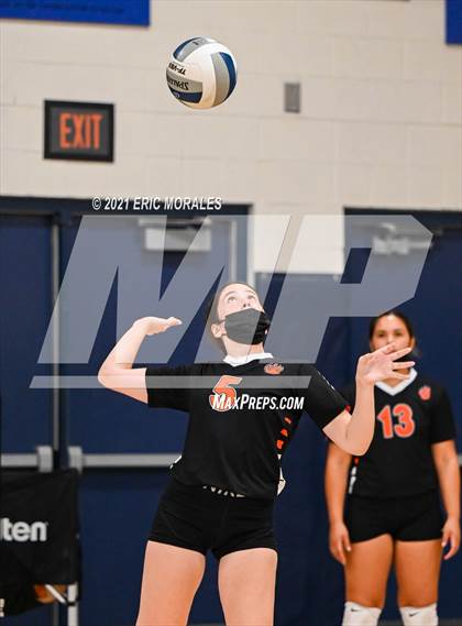 Thumbnail 3 in Selma vs Minarets (Sunnyside Invitational) photogallery.