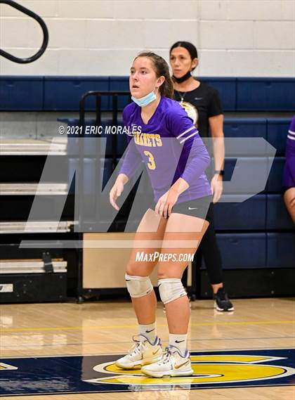 Thumbnail 2 in Selma vs Minarets (Sunnyside Invitational) photogallery.