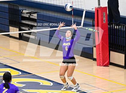 Thumbnail 3 in Selma vs Minarets (Sunnyside Invitational) photogallery.