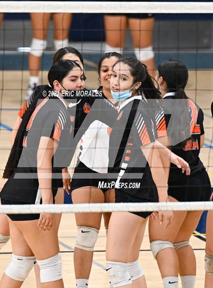 Thumbnail 3 in Selma vs Minarets (Sunnyside Invitational) photogallery.