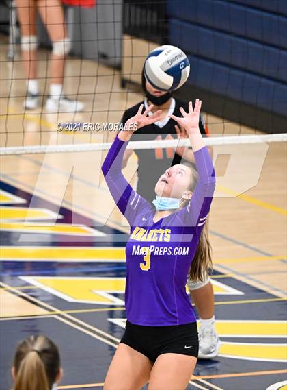 Thumbnail 3 in Selma vs Minarets (Sunnyside Invitational) photogallery.