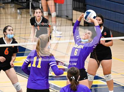 Thumbnail 2 in Selma vs Minarets (Sunnyside Invitational) photogallery.