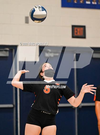 Thumbnail 1 in Selma vs Minarets (Sunnyside Invitational) photogallery.