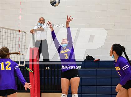 Thumbnail 1 in Selma vs Minarets (Sunnyside Invitational) photogallery.