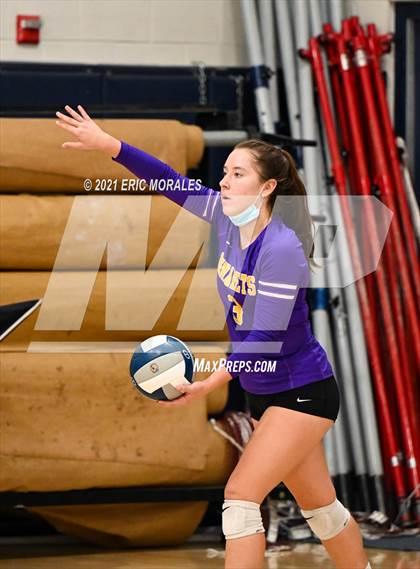 Thumbnail 3 in Selma vs Minarets (Sunnyside Invitational) photogallery.