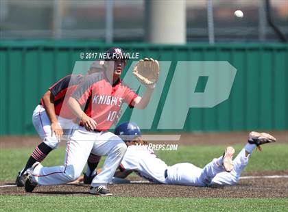 Thumbnail 1 in Allen vs. Harker Heights (UIL 6A Region 1 Area Playoff) photogallery.