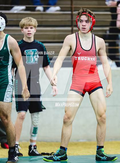 Thumbnail 2 in Hug vs. Truckee  (Northern 3A Duals) photogallery.