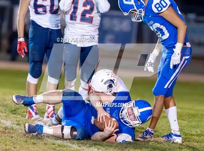 Thumbnail 2 in Strathmore @ Caruthers (CIF CS D5 Semifinal) photogallery.