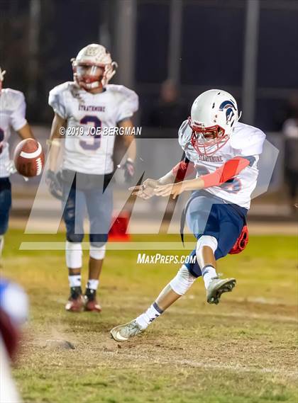 Thumbnail 3 in Strathmore @ Caruthers (CIF CS D5 Semifinal) photogallery.