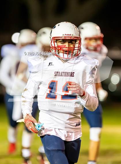 Thumbnail 1 in Strathmore @ Caruthers (CIF CS D5 Semifinal) photogallery.
