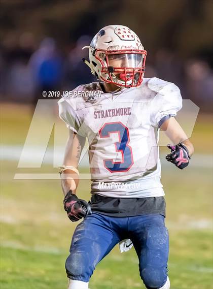Thumbnail 2 in Strathmore @ Caruthers (CIF CS D5 Semifinal) photogallery.