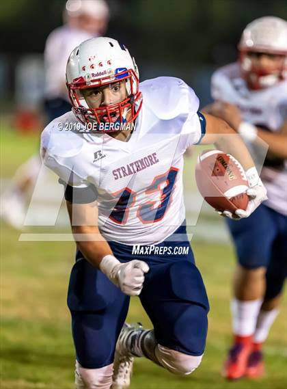 Thumbnail 2 in Strathmore @ Caruthers (CIF CS D5 Semifinal) photogallery.