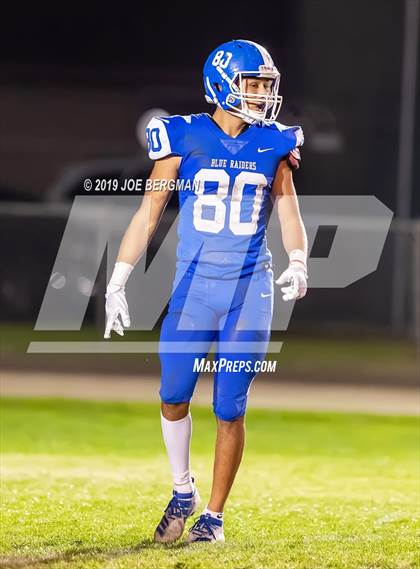 Thumbnail 3 in Strathmore @ Caruthers (CIF CS D5 Semifinal) photogallery.
