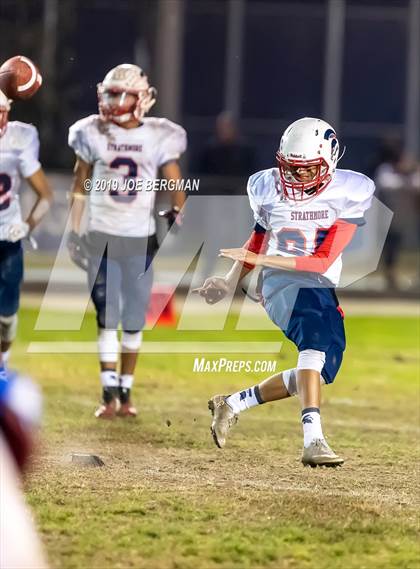 Thumbnail 1 in Strathmore @ Caruthers (CIF CS D5 Semifinal) photogallery.