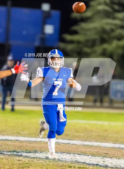Thumbnail 3 in Strathmore @ Caruthers (CIF CS D5 Semifinal) photogallery.