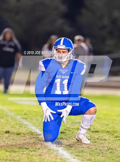 Thumbnail 3 in Strathmore @ Caruthers (CIF CS D5 Semifinal) photogallery.