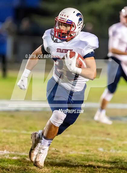 Thumbnail 2 in Strathmore @ Caruthers (CIF CS D5 Semifinal) photogallery.