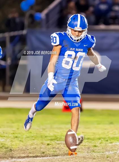 Thumbnail 3 in Strathmore @ Caruthers (CIF CS D5 Semifinal) photogallery.
