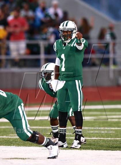 Thumbnail 1 in Muskogee vs. Fayetteville photogallery.