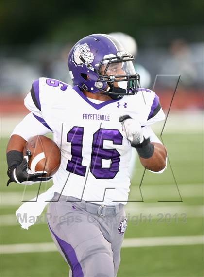 Thumbnail 2 in Muskogee vs. Fayetteville photogallery.