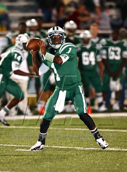 Thumbnail 2 in Muskogee vs. Fayetteville photogallery.