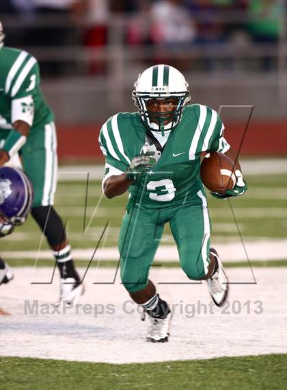 Thumbnail 1 in Muskogee vs. Fayetteville photogallery.