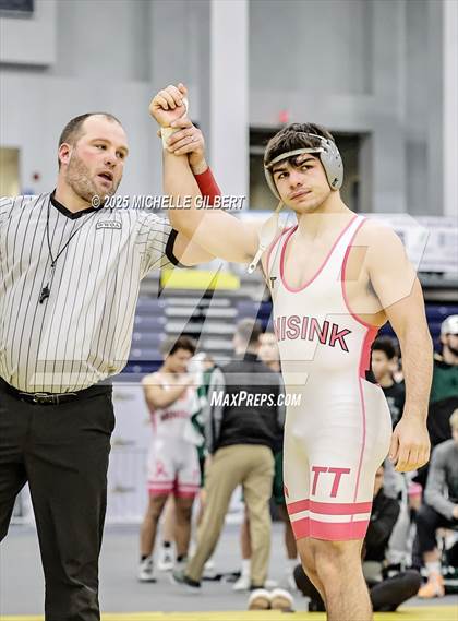 Thumbnail 3 in NYSPHSAA Wrestling Dual Finals D1 (Minisink Valley vs Farmingdale) photogallery.