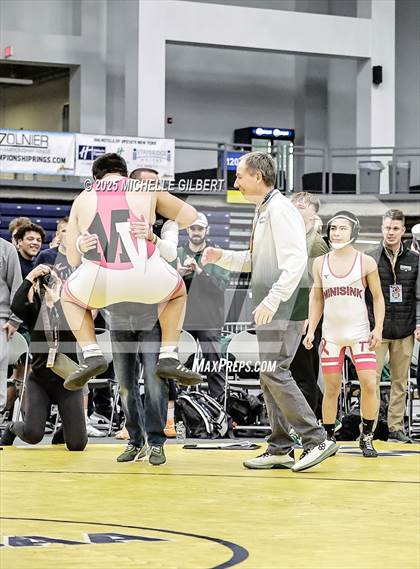 Thumbnail 1 in NYSPHSAA Wrestling Dual Finals D1 (Minisink Valley vs Farmingdale) photogallery.