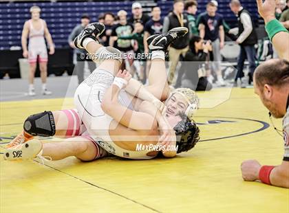 Thumbnail 2 in NYSPHSAA Wrestling Dual Finals D1 (Minisink Valley vs Farmingdale) photogallery.