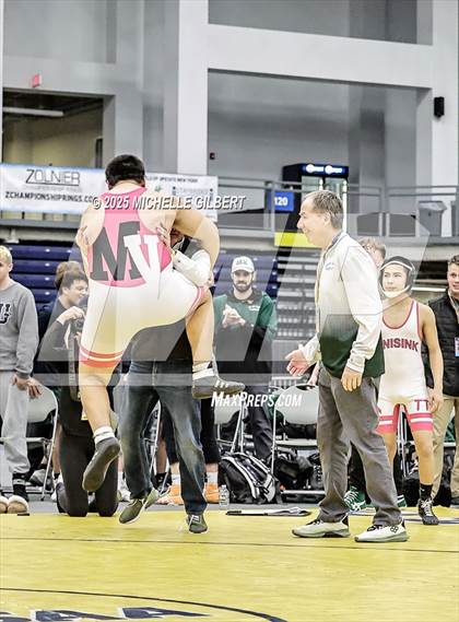 Thumbnail 1 in NYSPHSAA Wrestling Dual Finals D1 (Minisink Valley vs Farmingdale) photogallery.