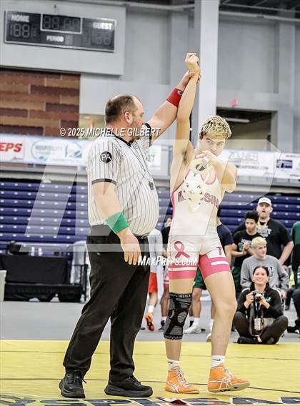 Thumbnail 2 in NYSPHSAA Wrestling Dual Finals D1 (Minisink Valley vs Farmingdale) photogallery.