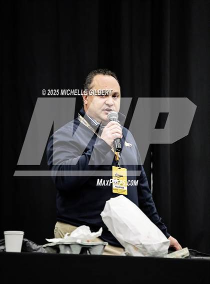 Thumbnail 1 in NYSPHSAA Wrestling Dual Finals D1 (Minisink Valley vs Farmingdale) photogallery.