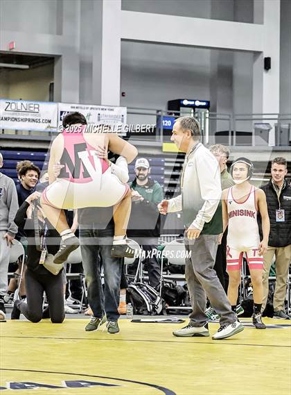 Thumbnail 3 in NYSPHSAA Wrestling Dual Finals D1 (Minisink Valley vs Farmingdale) photogallery.