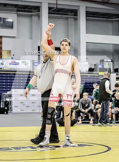 Thumbnail 1 in NYSPHSAA Wrestling Dual Finals D1 (Minisink Valley vs Farmingdale) photogallery.
