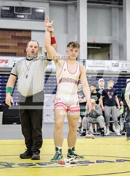 Thumbnail 1 in NYSPHSAA Wrestling Dual Finals D1 (Minisink Valley vs Farmingdale) photogallery.