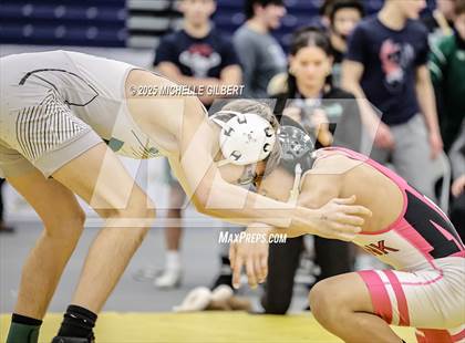 Thumbnail 3 in NYSPHSAA Wrestling Dual Finals D1 (Minisink Valley vs Farmingdale) photogallery.
