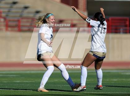 Thumbnail 2 in Little Elm vs Ursuline Academy (Duncanville Classic) photogallery.