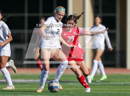 Thumbnail 3 in Little Elm vs Ursuline Academy (Duncanville Classic) photogallery.