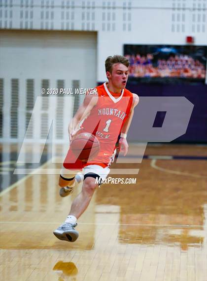 Thumbnail 3 in Bloomsburg vs. Mountain View (PIAA 2A First Round) photogallery.