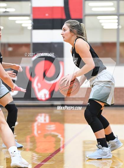 Thumbnail 1 in Santo @ Mineral Wells(scrimmage) photogallery.