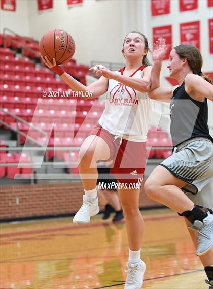 Thumbnail 2 in Santo @ Mineral Wells(scrimmage) photogallery.