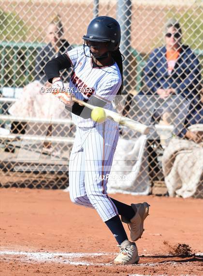 Thumbnail 2 in Roosevelt vs. Canyon (Dave Kops Tournament of Champions) photogallery.