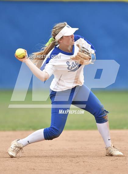 Thumbnail 3 in  Oaks Christian vs.Santa Margarita (CIF-SS D1 Playoff) photogallery.