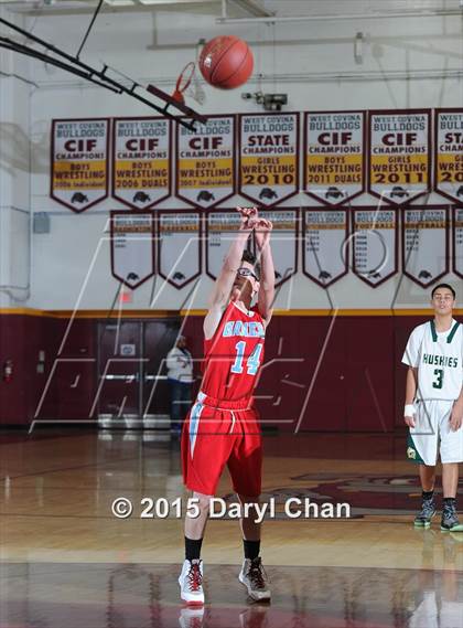Thumbnail 3 in Ganesha vs South Hills (West Covina JV Christmas Classic) photogallery.