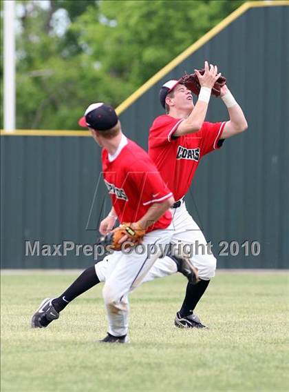 Thumbnail 3 in Crandall @ Lovejoy photogallery.