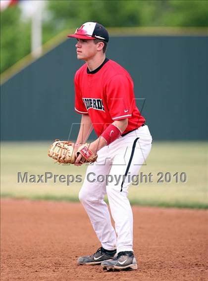 Thumbnail 3 in Crandall @ Lovejoy photogallery.