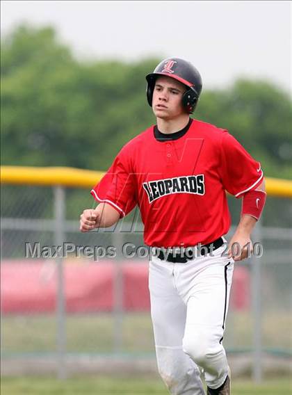 Thumbnail 2 in Crandall @ Lovejoy photogallery.